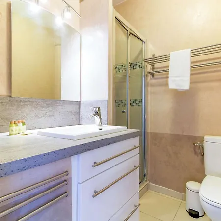 Apartamento Select'sohome - Pour 2 Personnes A Deux Pas Du Centre-ville Du Lavandou Avec Parking Prive - Terrazza Le Lavandou